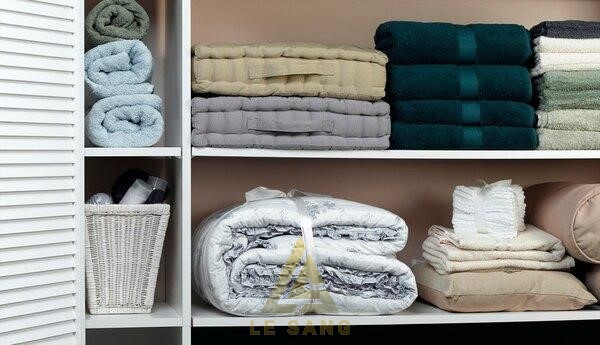 Túi hút ẩm tủ quần áo và cách sử dụng đúng Ngoài hút ẩm tủ quần áo hiệu quả, Silicagel còn có nhiều công dụng khác