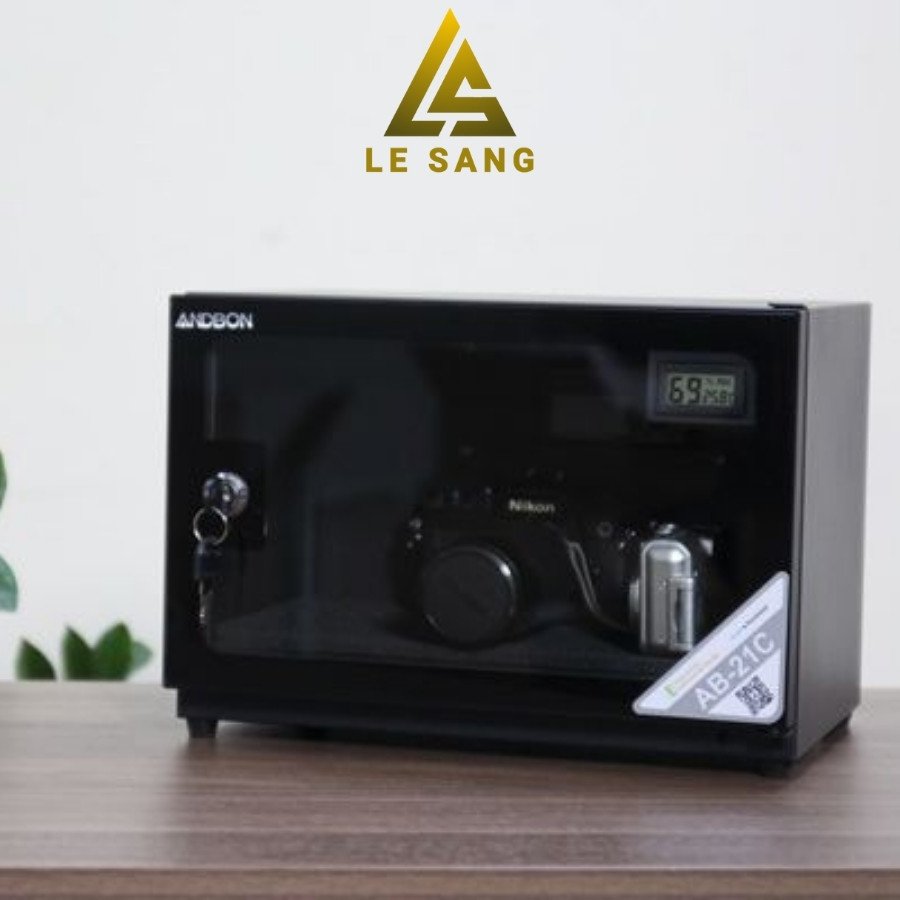 Tủ hút ẩm máy ảnh sử dụng thế nào? Có cần thêm túi hút ẩm vào không? luu-y-khi-chon-tu-hut-am-may-anh